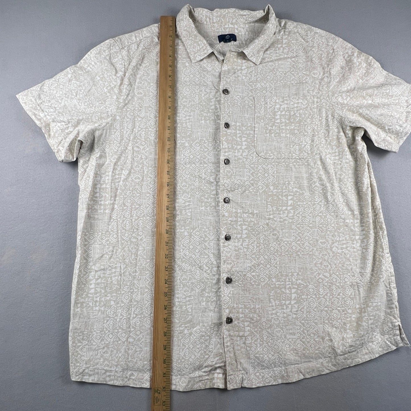 Hawaiian Button Up Shirt Mens 2XL Tan Geometric Tribal Print Casual Summer