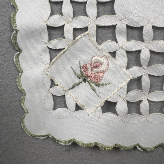 VTG Embroidered Rose Placemat Small Runner White Pink Cottagecore Grandmacore