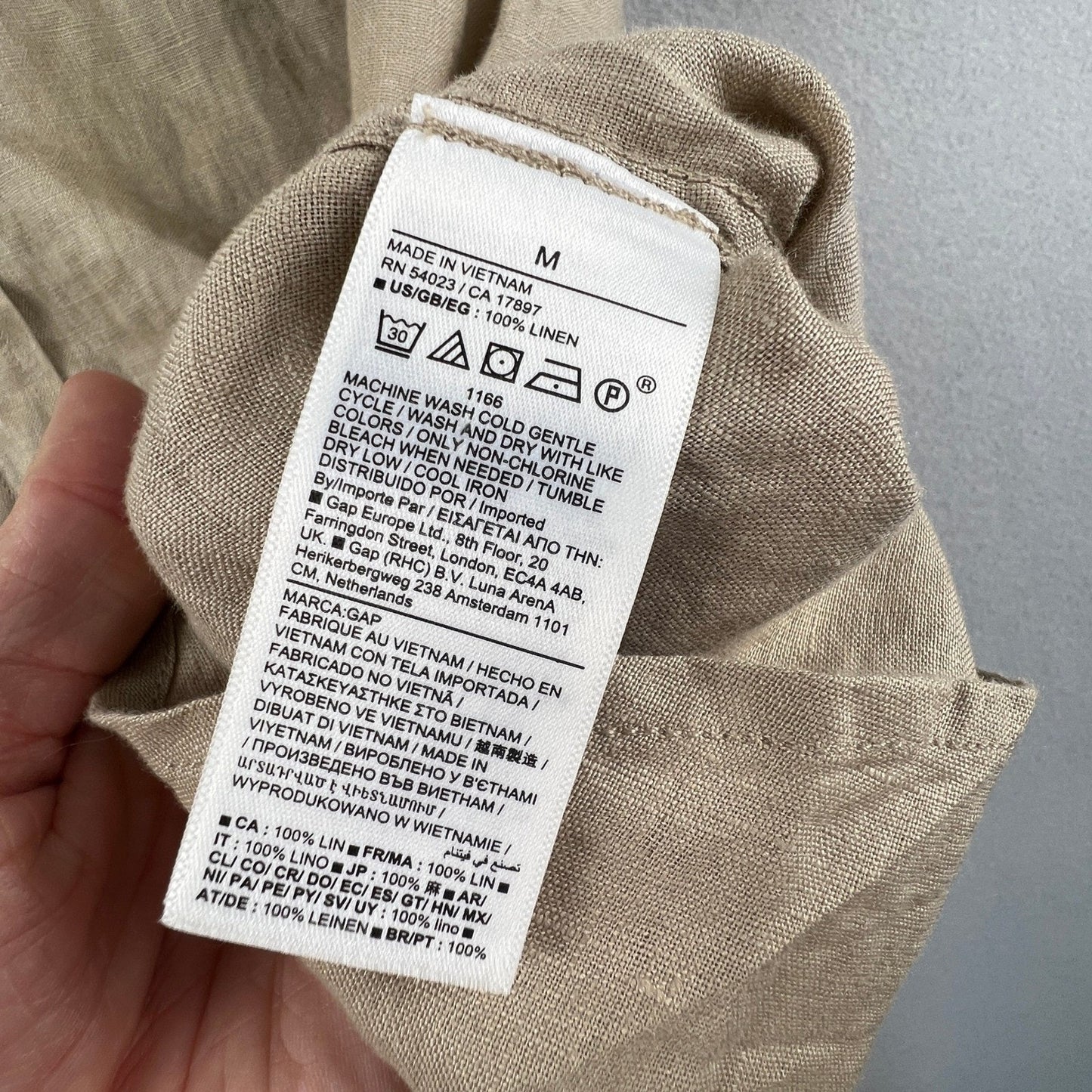 Gap 100% Linen Boyfriend Shirt Mens Medium Beige Casual Coastal Minimal Summer