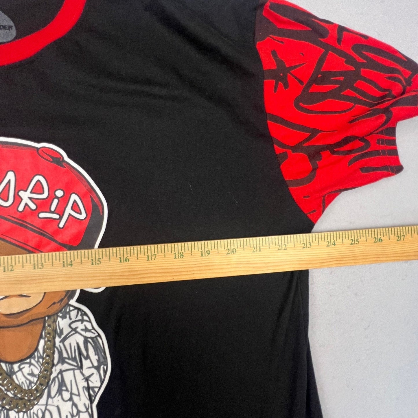 Launder Graphic Tee Mens XL Black Red Drip Bear Streetwear Graffiti Ringer Shirt