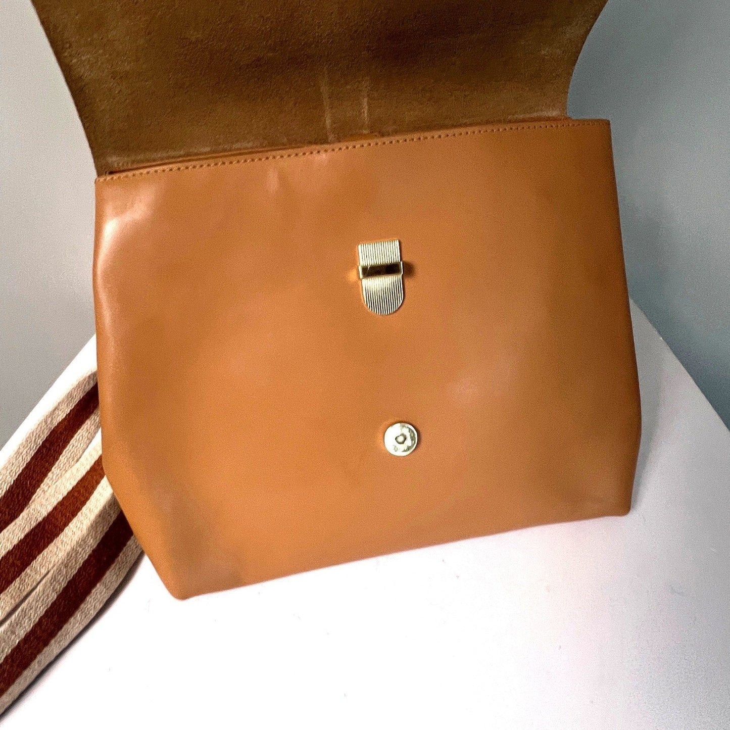 Paola Nutti Purse Bag Womens Large Tan Leather Made in Italy Elegant Boho