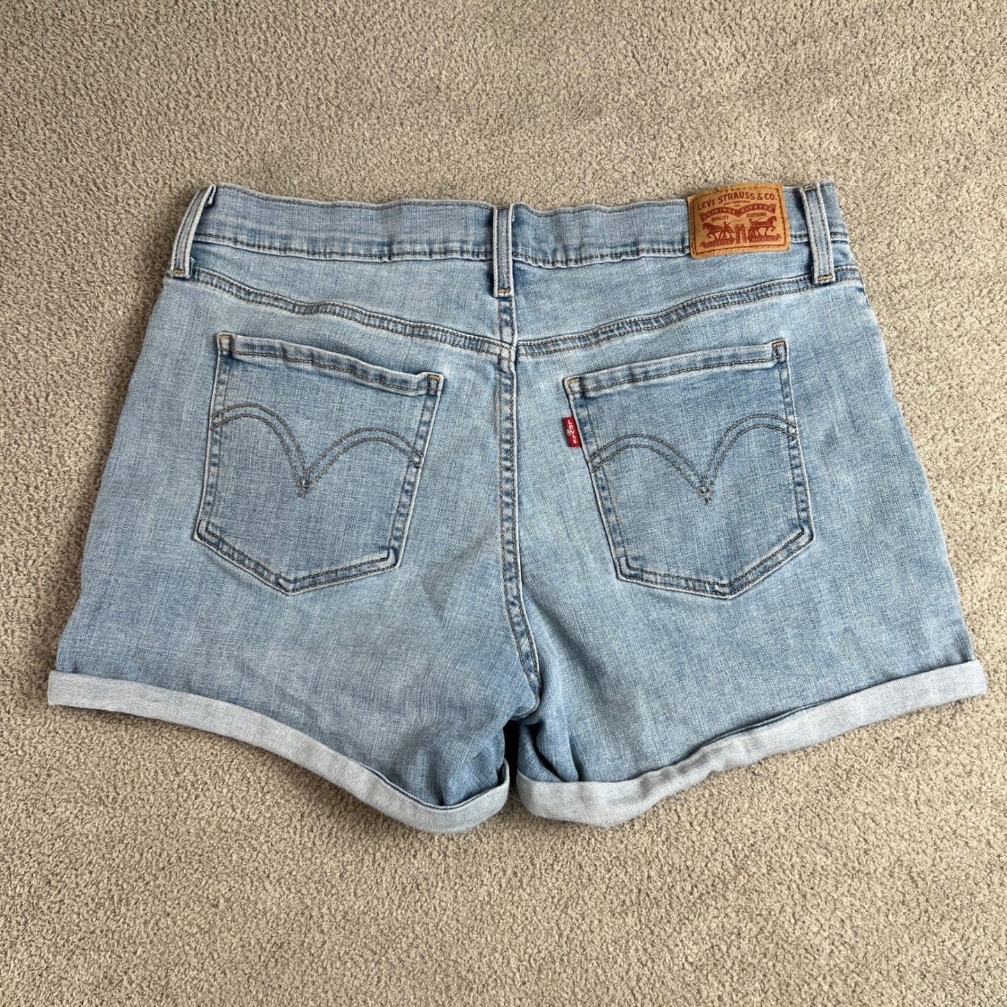 Levi's Shorts Women's Size 32 Mid Length Denim Light Wash Cuffed
