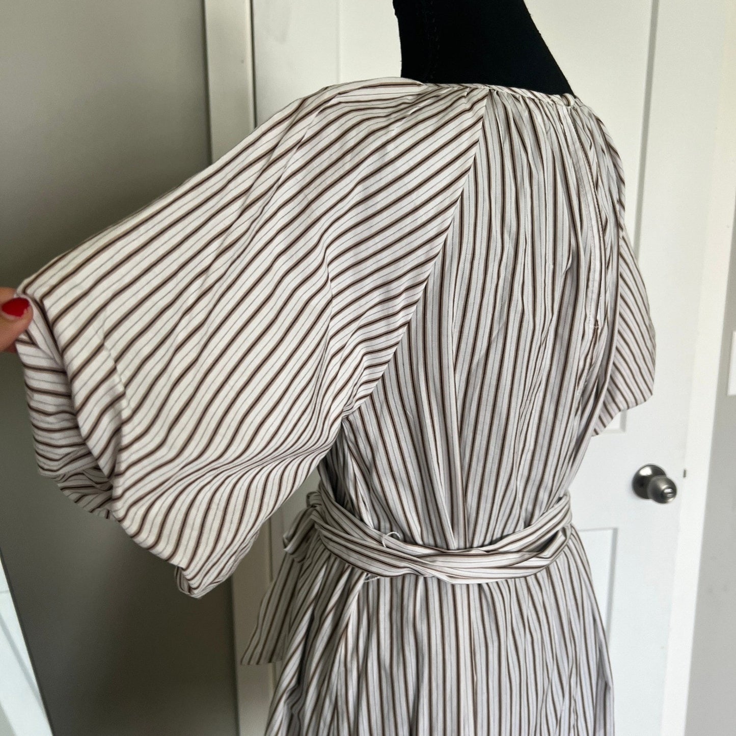Minkpink Mini Dress Womens XS White Brown Striped Puff Sleeve Tiered Boho Summer