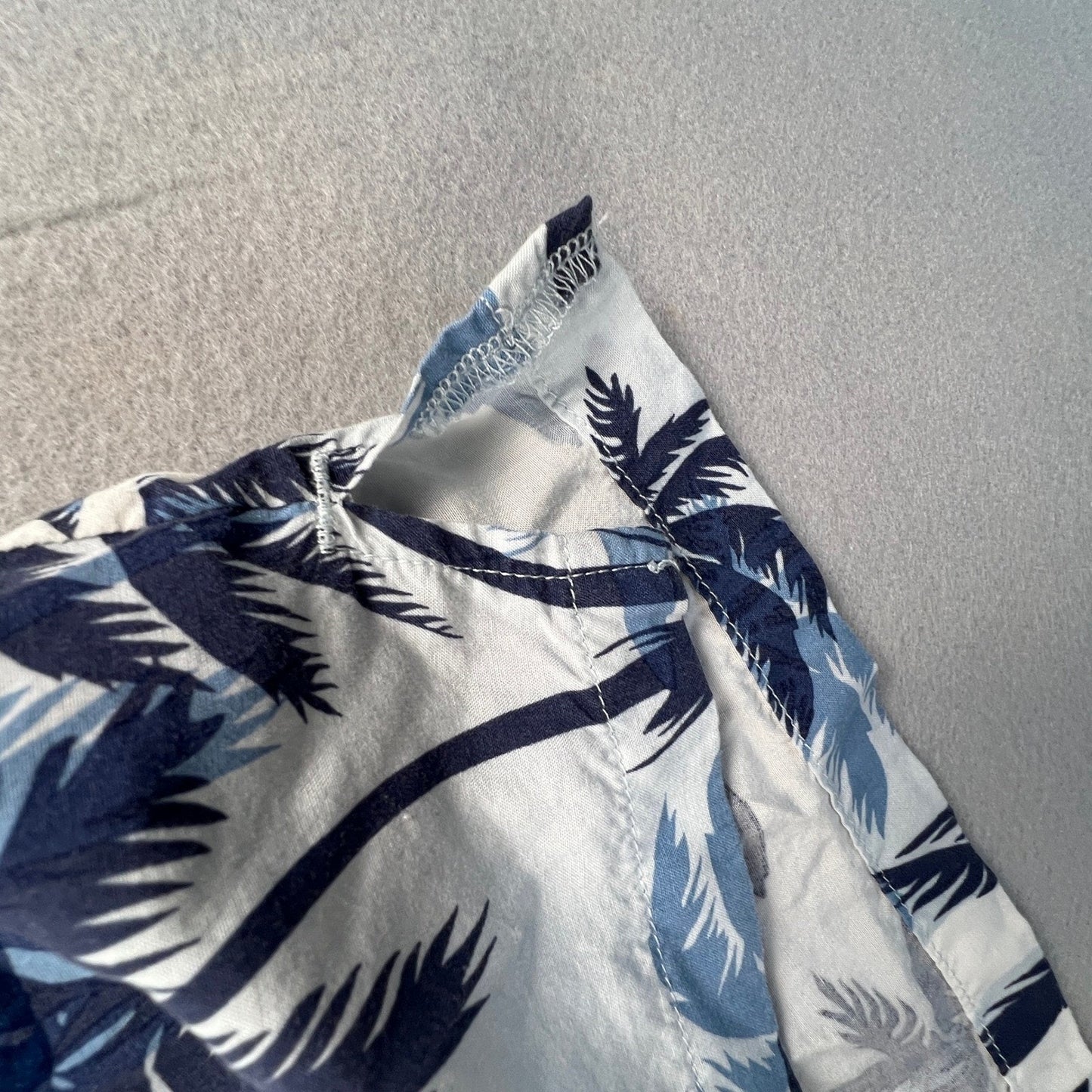 Corona Button Up Shirt Mens 2XL Blue Palm Tree Tropical Rayon Beach Hawaiian