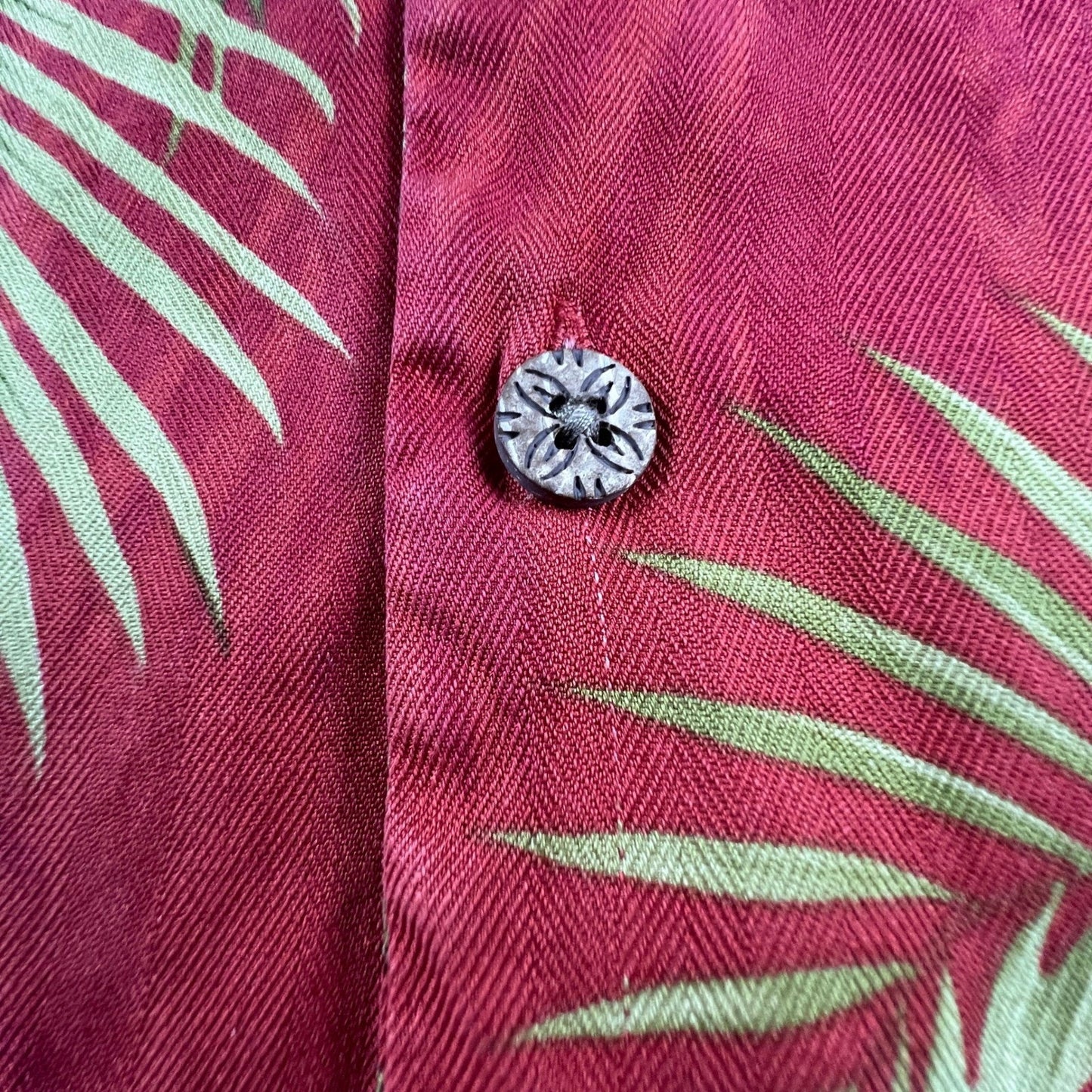 Tommy Bahama Button Up Shirt Mens XL Red Silk Palm Tropical Hawaiian Camp Aloha