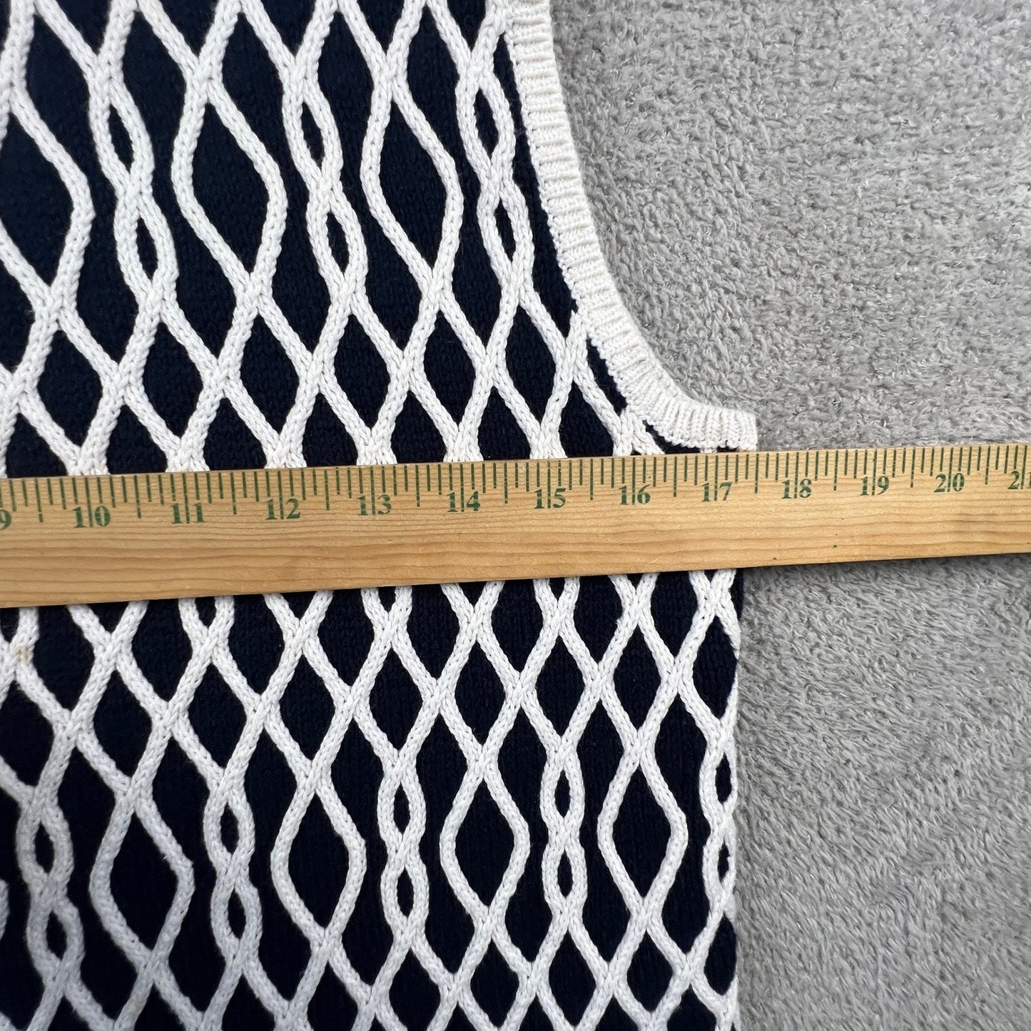 Liz Claiborne Sweater Vest Womens PM Knit Mock Neck Preppy Old Money Coastal