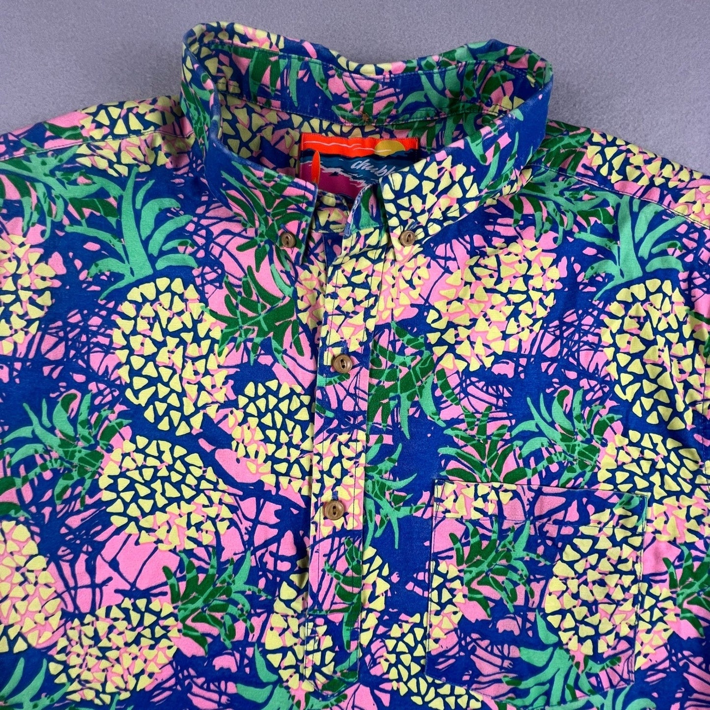 Chubbies Pineapple Shirt Mens XXL Blue Pink Short Sleeve Popover Tropical Summer
