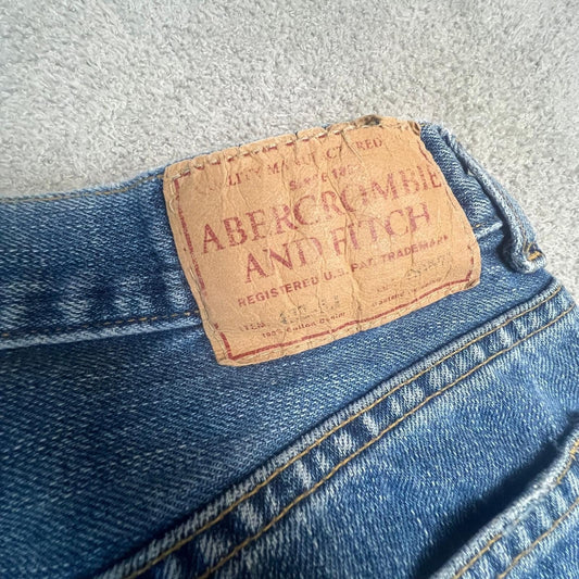 Vintage Y2K Abercrombie & Fitch Mens 31x28 Blue Faded Raw Hem Straight Leg Jeans
