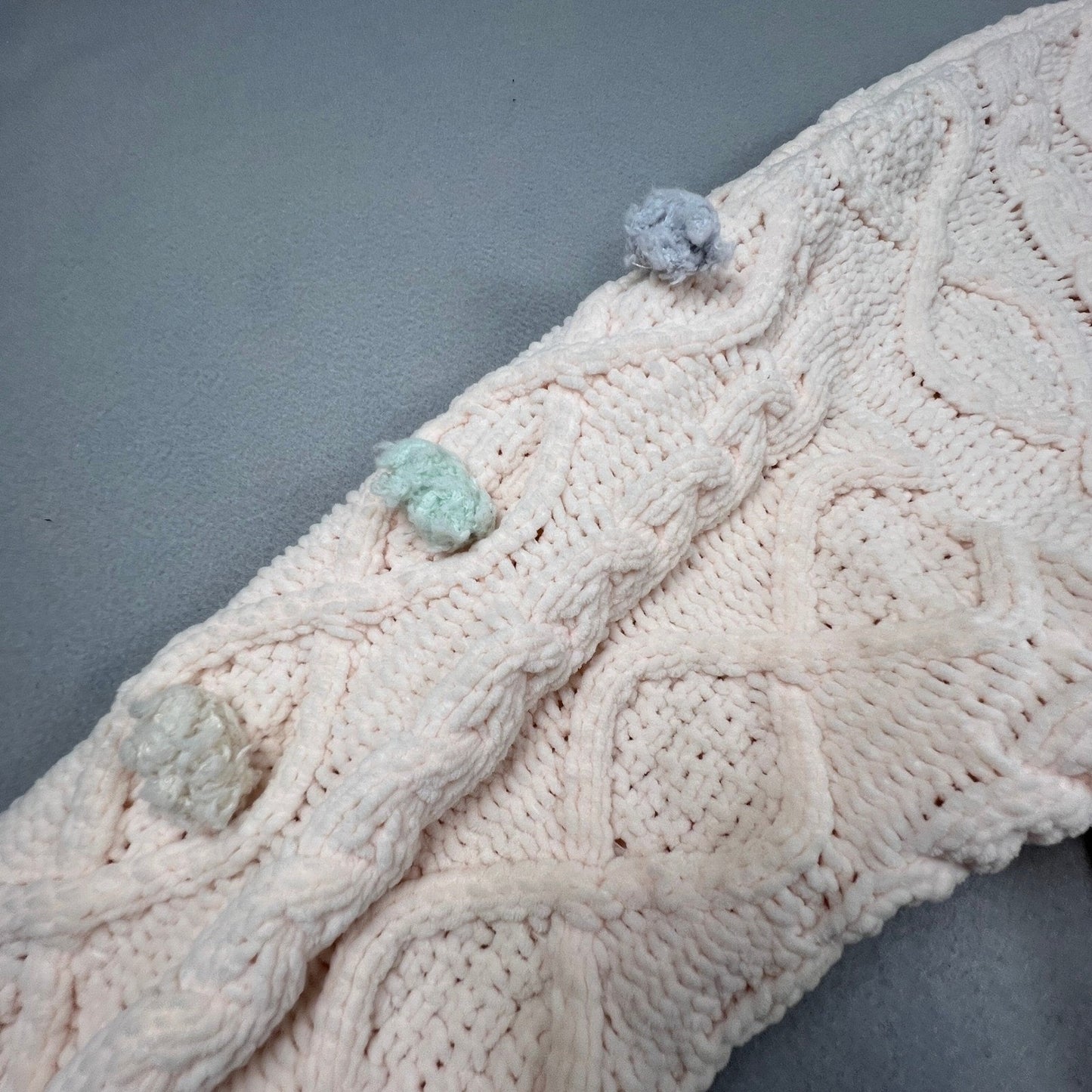 POL Cardigan Sweater Women Medium Cream Chenille Cable Knit Pom Pom Coquette
