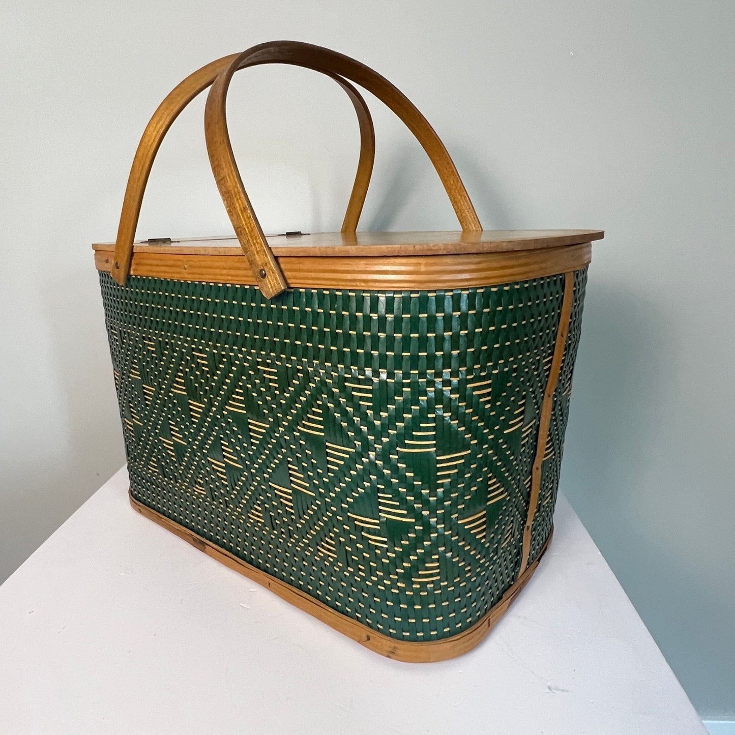 VTG 60s Hawkeye Picnic Basket Green Woven Wood Lid Mid Century Retro Decor