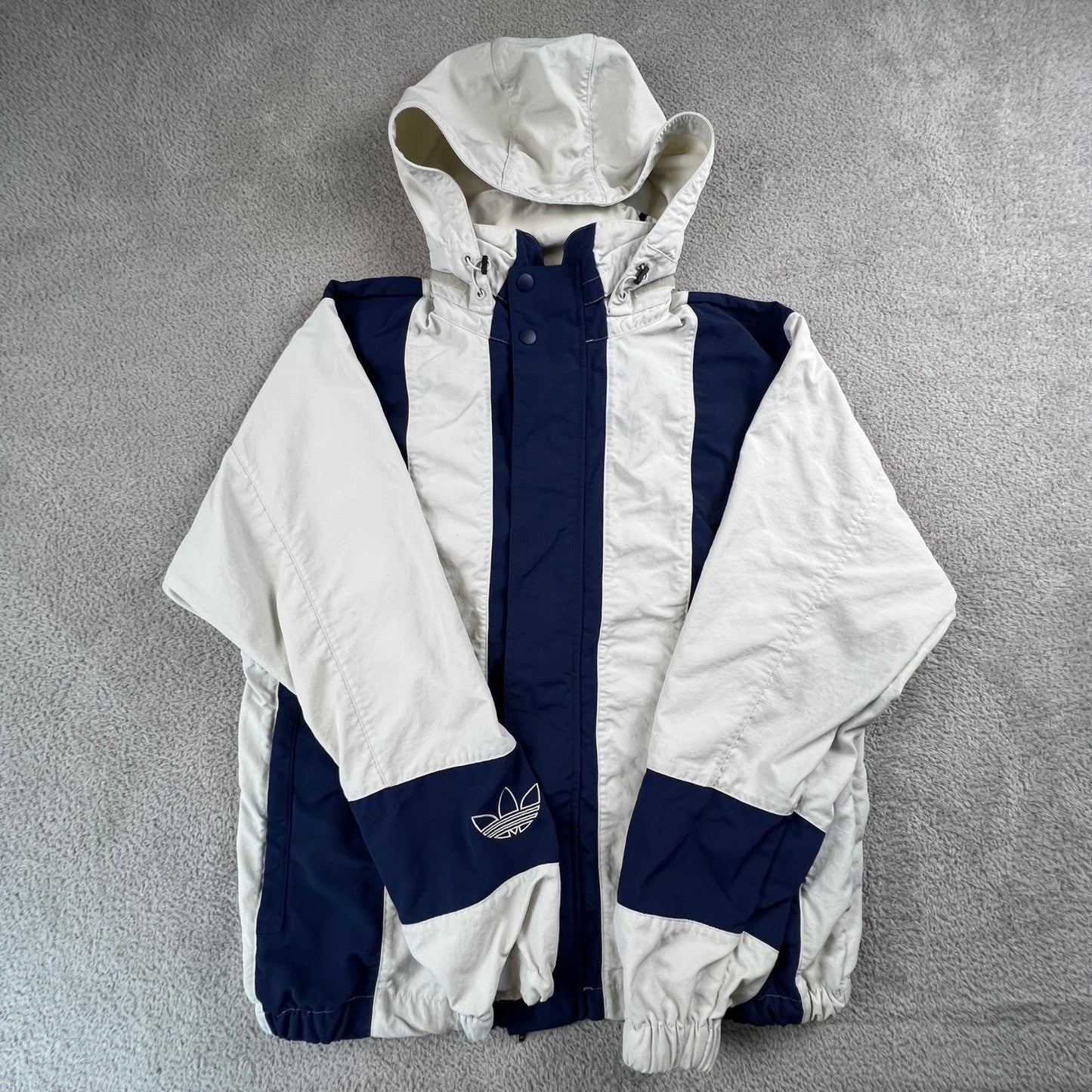 Adidas Windbreaker Jacket Mens Medium Cream Navy Blue Colorblock Trefoil Sporty