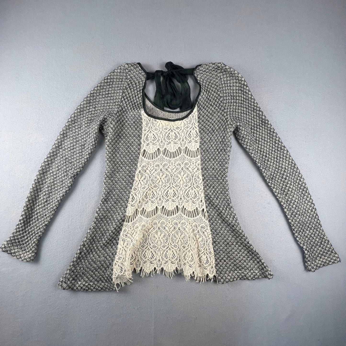A'reve Knit Sweater Medium Lace Back Tie Boho Romantic Coquette Girl Whimsigoth