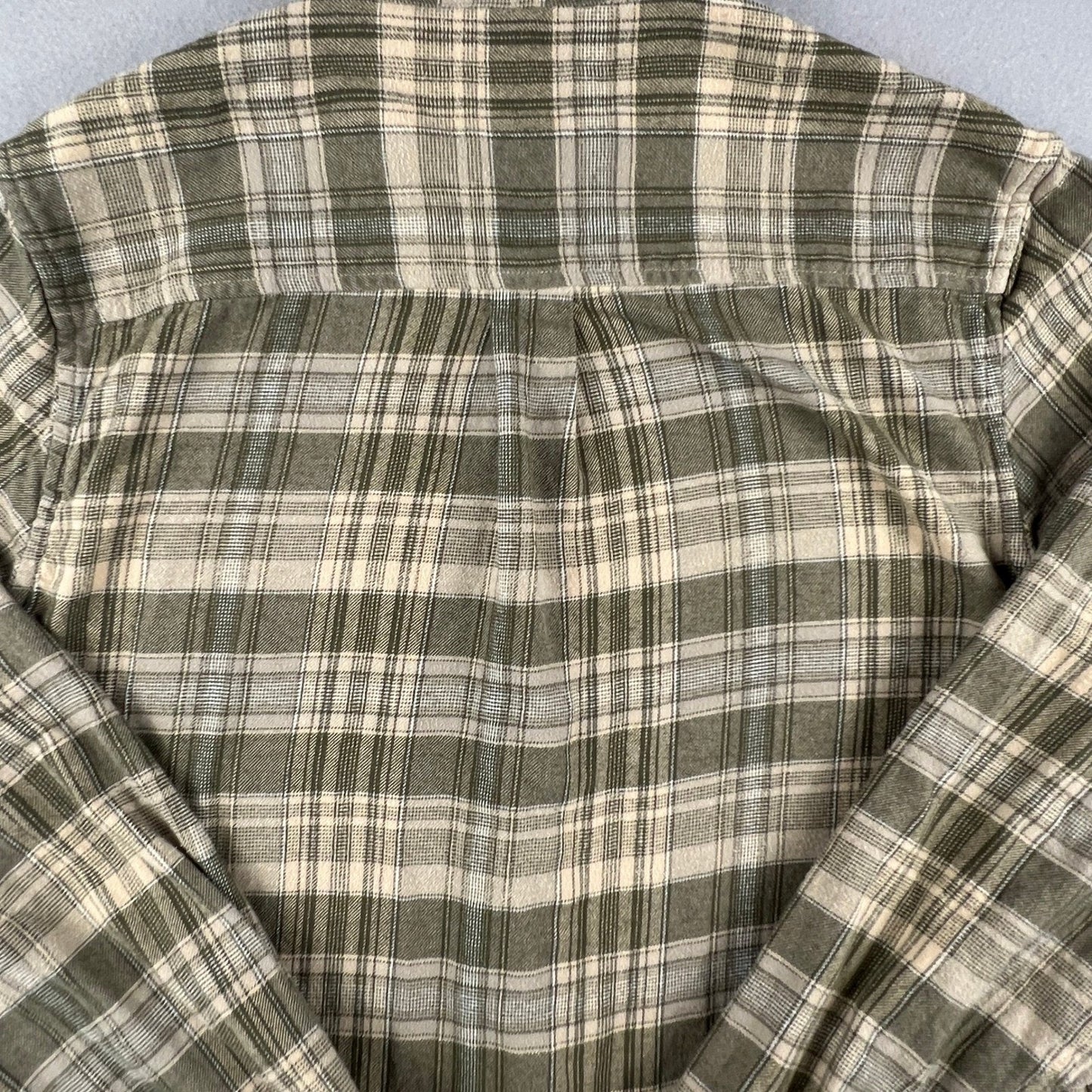 14th & Union Plaid Button Down Mens Size Medium Olive Green Cotton Flannel Style