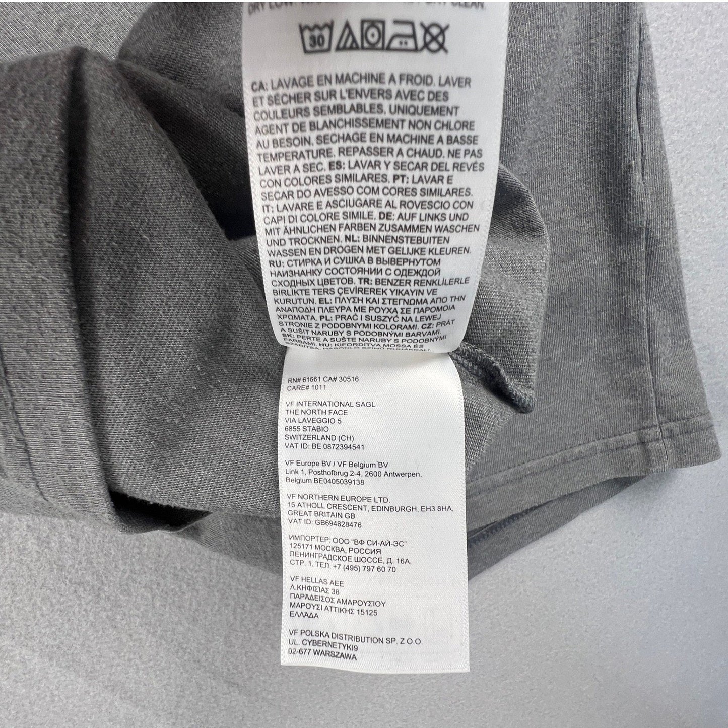 The North Face T-Shirt Mens Large Gray Logo Patch Short Sleeve Gorpcore Casual
