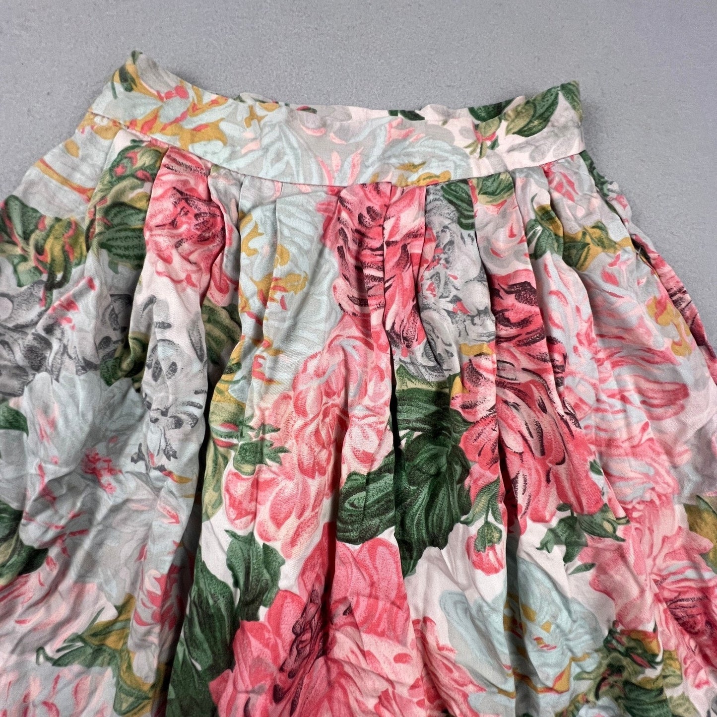 JH Collectibles Floral Midi Skirt Womens 6 Pink Rose Pleated Vintage ILGWU USA