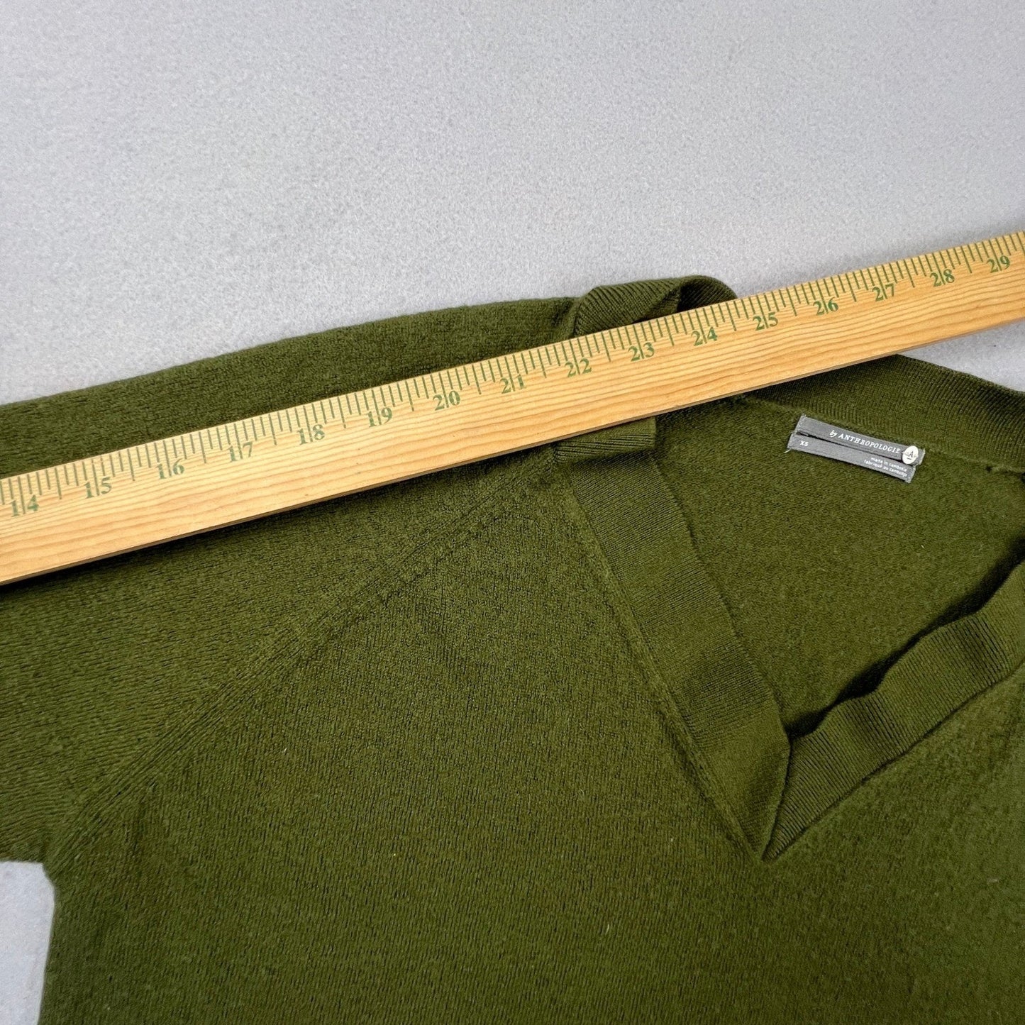 Anthropologie Sweater 100% Merino Wool Womens XS Tiered Hem Knit Minimalist