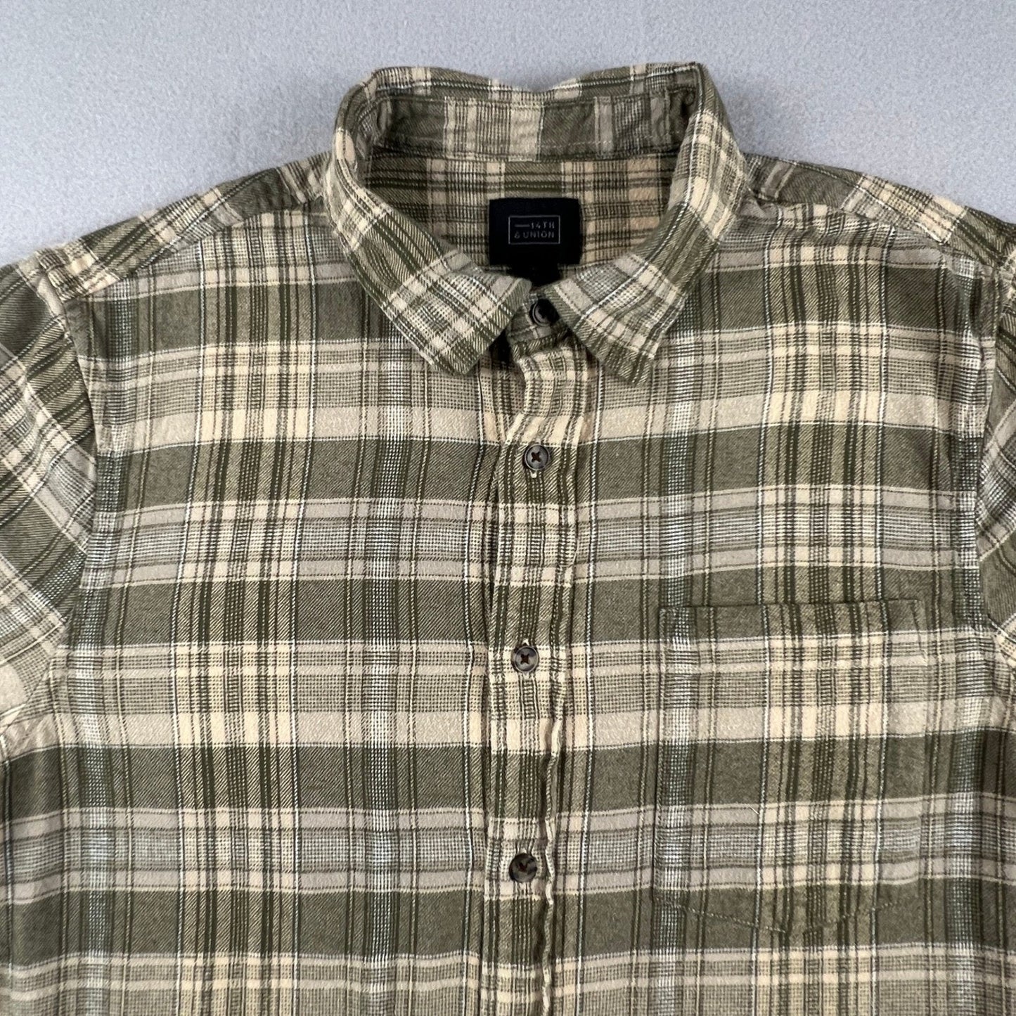14th & Union Plaid Button Down Mens Size Medium Olive Green Cotton Flannel Style