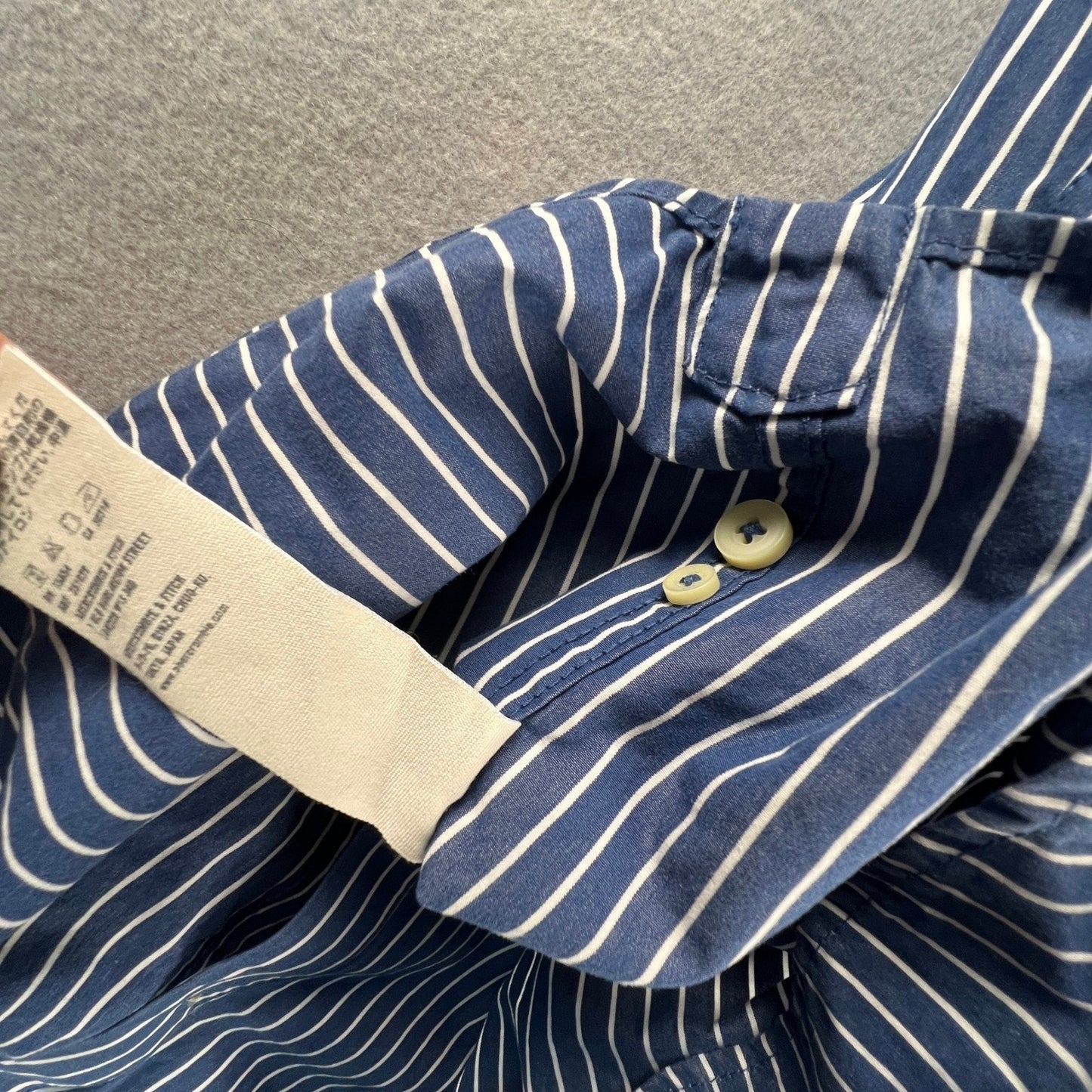 Abercrombie & Fitch Button Down Shirt Mens M Blue Striped Muscle Fit Preppy Logo
