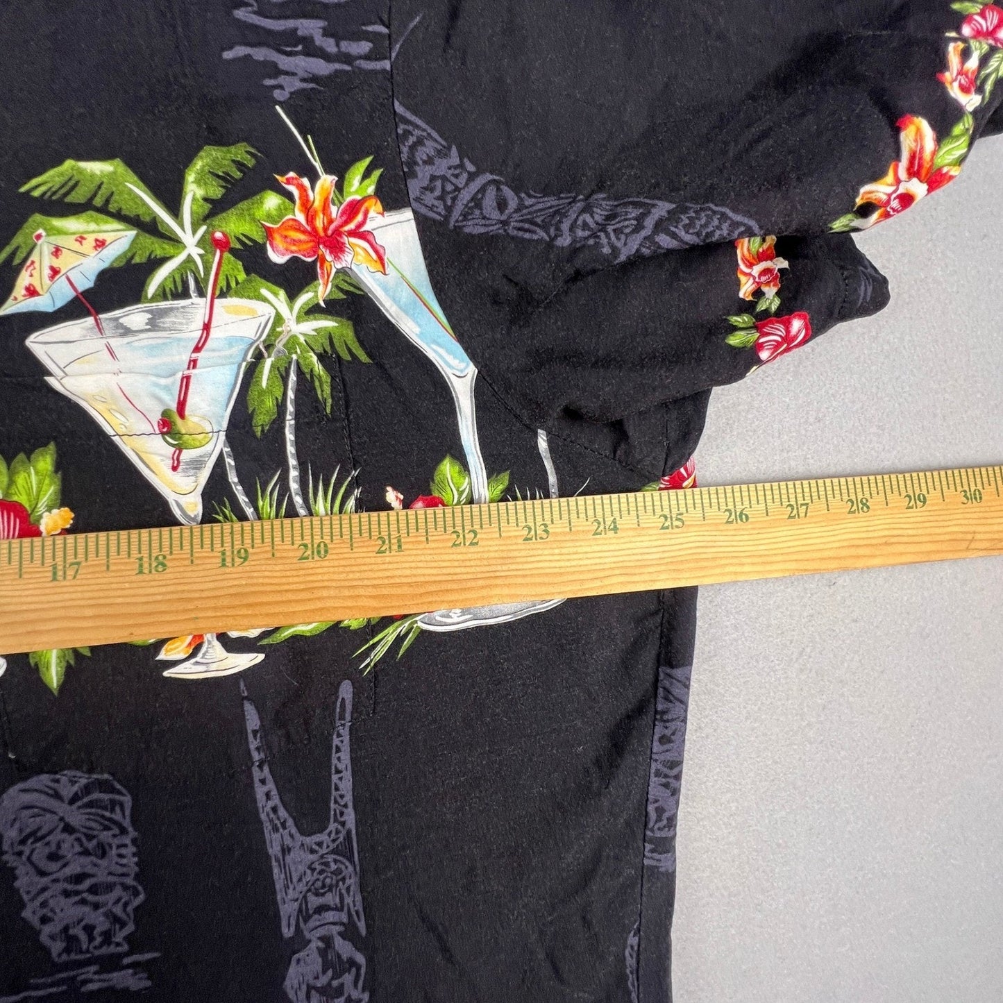 Paradise Found Button Up Shirt XL Black Tiki Cocktail Tropical Hawaiian Aloha