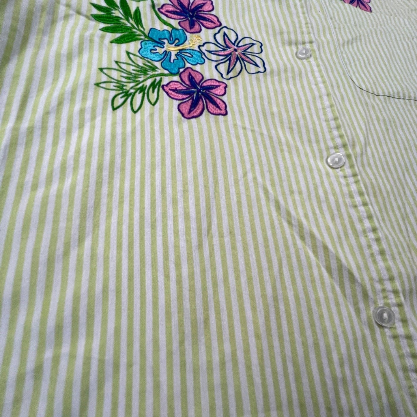 Country Store Button Down Shirt Womens XL Green Striped Floral Embroidered Top